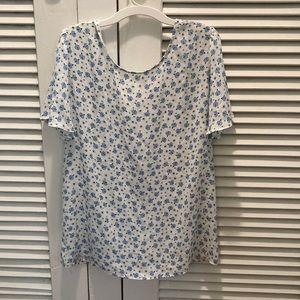 LOFT flutter sleeve top